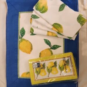 Lemon placemats and napkins set for 4